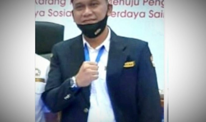 Akhir-akhir ini nama Bupati Muaro Jambi, Masnah Busro kerap dikaitkan dalam sebuah berita negatif. Bahkan sampai menyebut PHP. Akan tetapi, Sekdes Sekumbung yang disebut sebagai narasumber dalam pemberitaan tersebut, bahwa dirinya tak pernah bertemu dan diwawancara dengan wartawan dari media Pemayung.com.