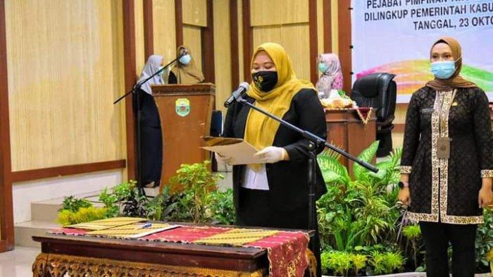 Pemerintah Kabupaten Muaro Jambi beberapa hari lalu telah melantik sejumlah pejabat eselon II, namun pelantikan eselon III dan IV belum bisa dilakukan penyegaran. Bupati Masnah Busro bilang begini.