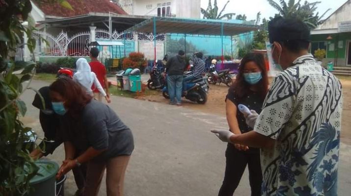 Tepat di hari ini, Rabu (9/12/2020) masyarakat di Provinsi Jambi, menggelar Pesta demokrasi Pilgub Jambi tentunya. Mengingat masih di masa Pandemi, begini kondisi pemilihan TPS di Kota Jambi. 