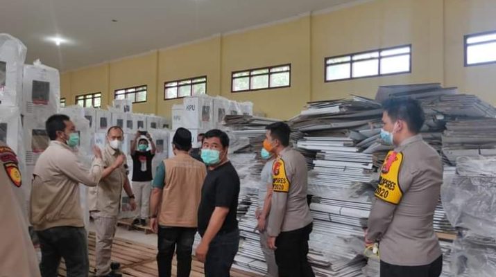 Pasca Pemungutan suara Pilkada serentak 2020 ini, Kapolda Jambi ingatkan KPU untuk terus berjaga-jaga. Hal ini agar tidak ada saportase, dari pihak yang tidak bertanggung jawab.