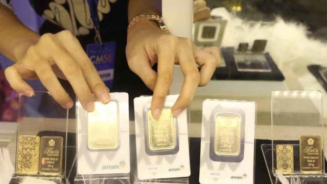 Harga emas batangan 24 karat yang hari ini di jual di Pegadaian akhir pekan, Minggu (13/12/2020) cenderung terhenti. Hal ini jika di bandingkan dengan perdagangan hari sebelumnya.