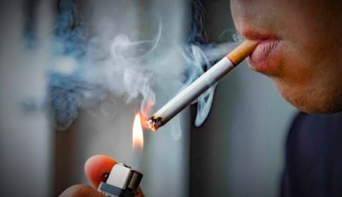 Bagi ahli hisap siap-siap untuk mengurangi kegemarannya, di akhir tahun ini. Pasalnya, 2021 nanti harga rokok di pastikan akan makin meroket lagi.