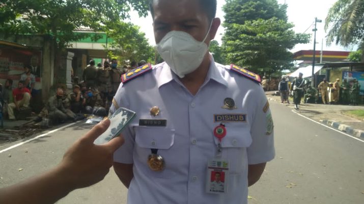 Semenjak pandemi Covid-19 melanda, Pemerintah memutuskan Angkutan  Kota Jambi (Koja Trans) untuk  berhenti beroperasi demi  memutus mata rantai penyebaran. Namun, tak lama lagi Koja Trans akan Kembali Beroperasi yaitu di Januari 2021.
