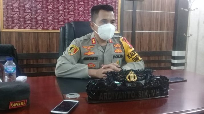 Dalam rangka menyambut Natal dan Tahun Baru, Polres Muaro Jambi tekan keras larangan kerumunan Natal dan Tahun Baru.