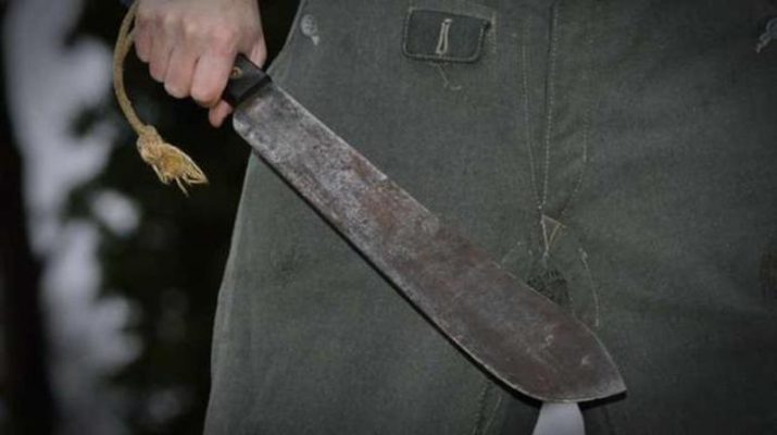 Entah apa yang merasuki pria satu ini, sehingga dirinya nekat bacok sang ipar berulang kali dengan menggunakan sebilah parang,