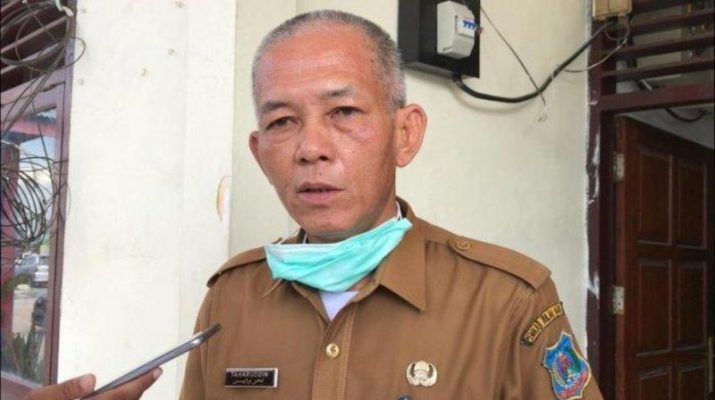 Baru-baru ini, sebuah video beredar di sosial media, terutama Facebook yang sejumlah warga tampak bawa jenazah covid-19 tanpa APD di sebuah.