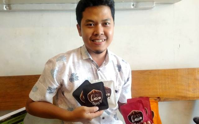 Bermacam-macam usaha, memang banyak di geluti masyarakat saat ini. Salah satunya Drip Kawo, hadirkan kopi khas dari Jambi khusus bagi para Traveller.