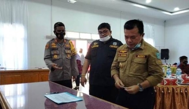 Akibat kegiatan tambang emas illegal atau PETI, alam di Kabupaten Merangin mengalami kerusakan yang sangat parah, Ketua DPRD tawarkan beberapa solusi.