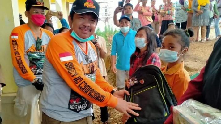 Prihatin terhadap pendidikan, Ketua DPRD Kabupaten Sarolangun, Tontawi Jauhari akan prioritaskan kelas jauh SD di Laman Bangkar. 