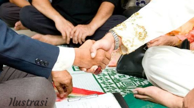 Masyarakat Sungai Penuh di buat heboh, dengan informasi oknum Kades setempat, dikabarkan nikahi seorang wanita yang masih berstatus istri orang. Apa benar?