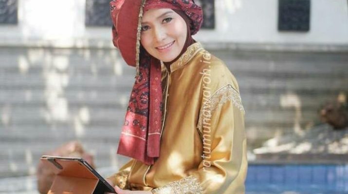 Hari Kartini memiliki makna tersendiri bagi perempuan Indonesia, Salah satunya Ratu Munawaroh, istri mantan Gubernur Jambi Alm Zulkifili Nurdin.