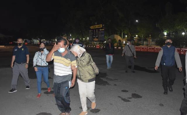 Baru-baru ini, beberapa pasangan yang bukan suami istri di Jambi terciduk tengah ngamar di hotel pada bulan suci Ramadhan ini, Selasa (20/04/2021).