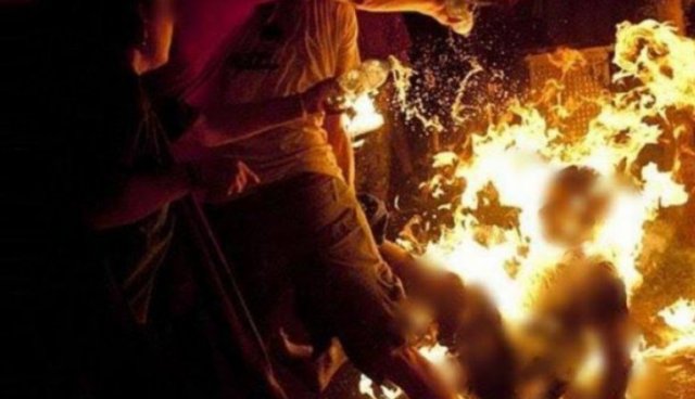 Baru-baru ini terjadi sebuah peristiwa menggemparkan, di mana seorang suami bakar mantan istri lantaran tak mau di ajak rujuk.