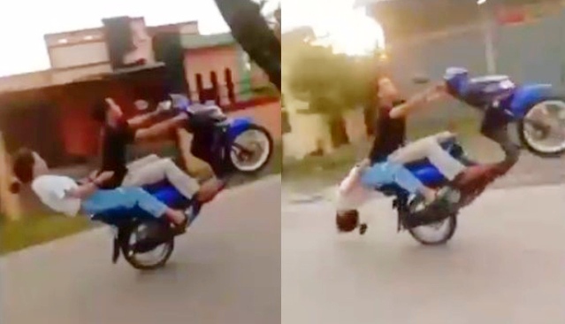 Jagat maya kembali di hebohkan dengan aksi freestyle yang berujung dengan maut, pasangan ABG atau Sijoli ini teejungkal usai melakukan aksi Jumping motor di jalan raya. Alhasil, keduanya pun jatuh.