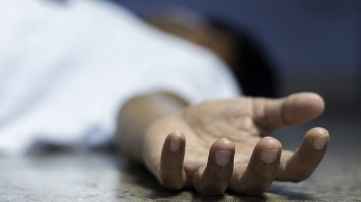 Entah apa yang merasuki pemudi ini, yang nekat habisi nyawa Santri di pesantrennya mengaji. Hal ini lantaran masalah sepele, karena pelaku merasa tak dihargai oleh korban.