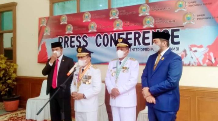 Pidato Gubernur Jambi, Al Haris sebut maksimalkan poros Maritim Jambi, akan dirikan Universitas Maritim. Hal ini mendapat tanggapan dari Ketua DPRD Provinsi Jambi, Ed Purwanto.