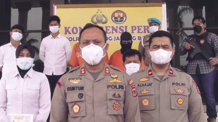 Kepala Kepolisian Resort atau Kapolres Tanjung Jabung Barat (Tanjabbar), AKBP Guntur Saputro SIK, MH dimutasi menjadi Kapolres Muaro Bungo, ini dia penggantinya. 