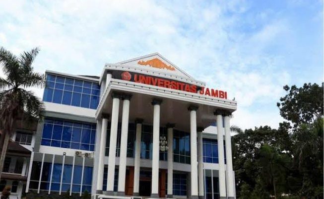 Covid-19 terus mengalami kenaikan di Jambi. Hal ini membuat Kampus Universitas Jambi Lockdown sementara.