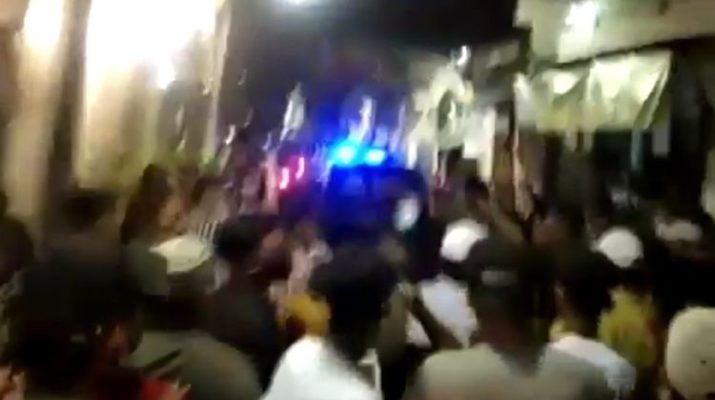 Lagi-lagi beredar video hingga viral di media sosial, tapi bukan soal perbuatan asusila seksual. Akan tetapi, warga yang caci hingga usir polisi, saat di tegur dalam patroli PPKM Darurat.