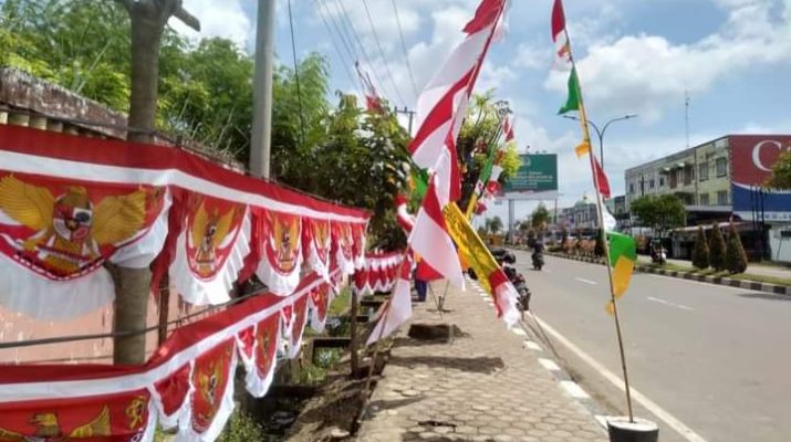 Serba-serbi jelang peringatan HUT RI ke-76 di tengah Pandemi Covid-19, membawa cerita tersendiri. Berikut kisah Pedagang Bendera musiman di Jambi.