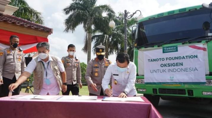Pemerintah Provinsi (Pemprov) Jambi, terima bantuan oksigen cair dari Tanoto Foundation, sebanyak 24,8 ton.