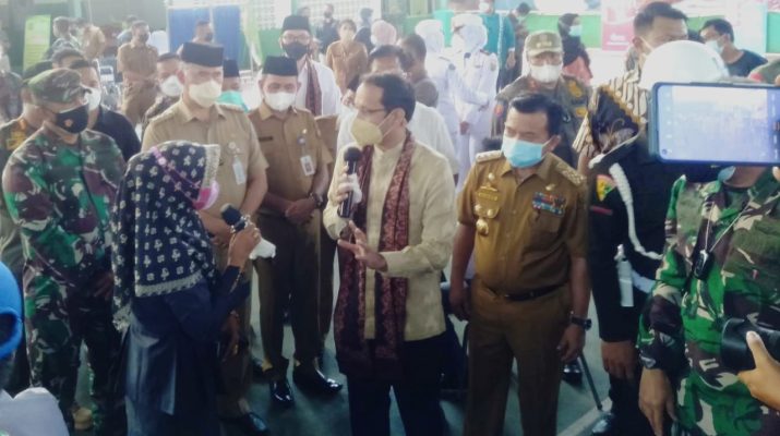 Saat kunjungan di Kota Jambi Menteri Pendidikan, Kebudayaan, Riset dan Teknologi (Mendikbud Ristek), Nadiem Makarim beri pesan dan apreasiasi.