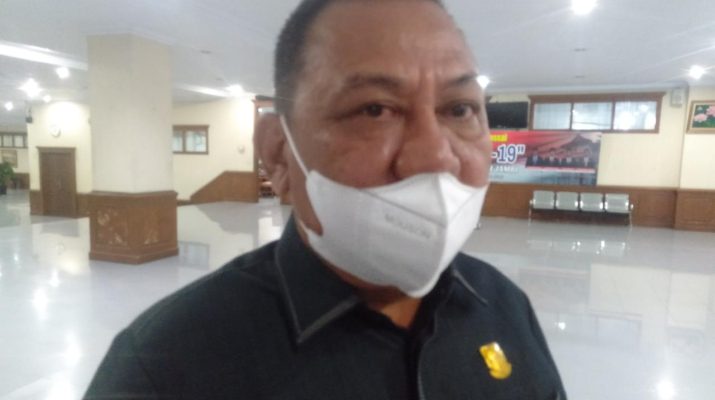 Belum lama, Walikota Sungai Penuh Ahmadi Zubir secara resmi bergabung ke PDI Perjuangan (PDIP). Mantan Ketua PPP Provinsi Jambi, Evi Suherman buka suara, Kamis (23/09/2021). 