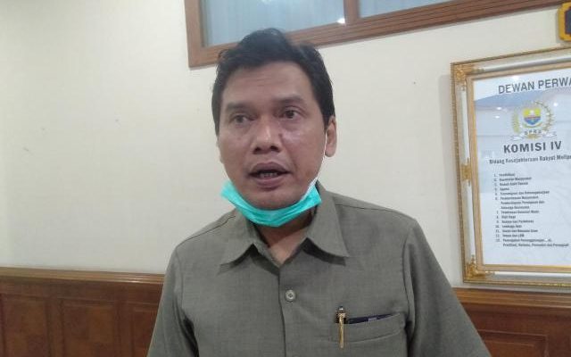 Tunggakan kontribusi BOT Pasar Angso Duo Jambi, kembali menjadi sorotan. Anggota DPRD Provinsi Jambi, Abun Yani angkat bicara.