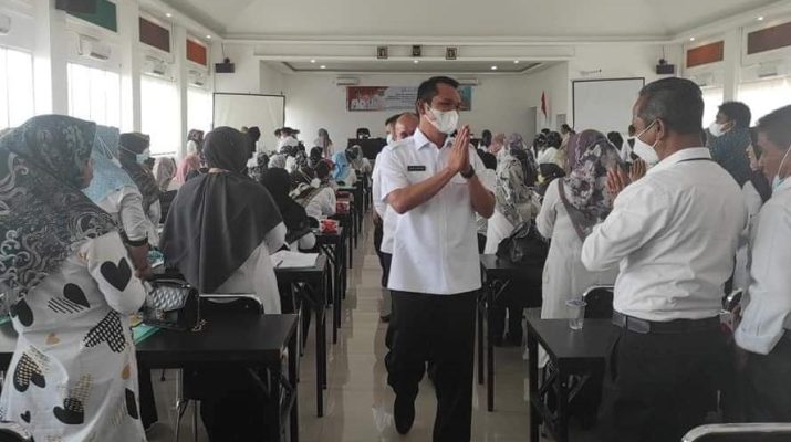 Institusi pendidikan tingkat dasar dan menengah, di kota Sungai Penuh di minta terus melakukan update dan harus memiliki metode pembelajaran mulok budaya. 
