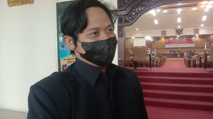 Kritis kelangkaan BBM jenis solar saat ini sedang di rasakan oleh nelayan, pesisir Kabupaten Tanjung Jabung Barat (Tanjabbar) yang kini menjadi sorotan Ketua HNSI.