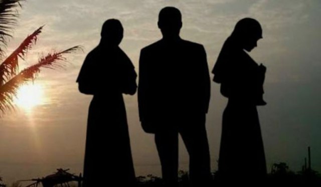 Komisi Nasional (Komnas) Perempuan angkat suara terkait dengan kebijakan Partai Keadilan Sejahtera (PKS), yang perbolehkan kadernya poligami.