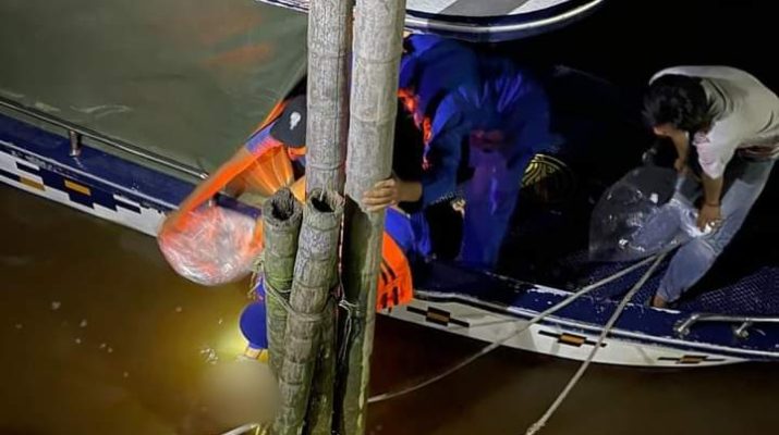 Warga desa Tungkal I, Kecamatan Tungkal Ilir Tanjabbar di gegerkan dengan penemuan sesosok mayat bayi, berjenis kelamin perempuan mengapung di sungai pelabuhan.