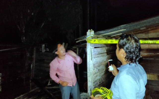 Kurang lebih 2 jam terbakar, 1 unit rumah di Mestong rata dengan tanah. Tepatnya di RT 02 Desa Nagasari Kecamatan Mestong, Kabupaten Muaro Jambi.