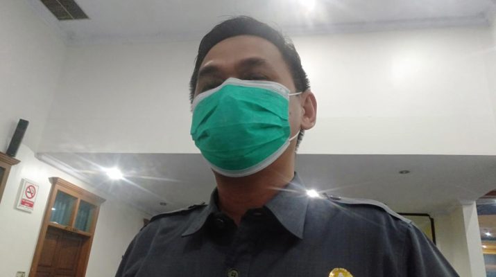 Belum lama ini, beredar informasi bakal terjadi rotasi jabatan di tubuh Fraksi Gerindra DPRD Provinsi Jambi. Adapun wacana tersebut, Rocky Candra yang saat ini menjabat sebagai Wakil Ketua DPRD Provinsi Jambi, bakal di gantikan oleh Faisal Riza.