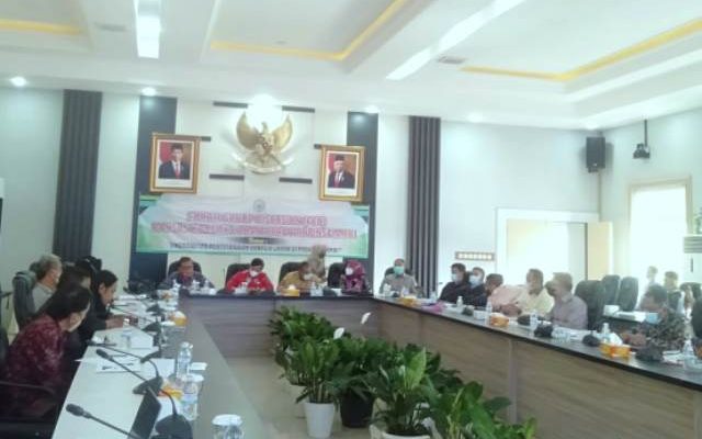 Panitia Khusus (Pansus) DPRD Provinsi Jambi, memiliki tugas alias PR besar untuk menangani ratusan konflik lahan di jambi. Dorong percepatan, Ketua DPRD Provinsi Jambi, Edi Purwanto beri usulan.