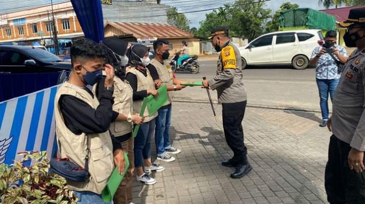 Kabar mengejutkan datang dari aparat kepolisian di Provinsi Jambi. Pasalnya, Polres Muaro Jambi kabarnya kirim sejumlah atau Tim tenaga kesehatan membumi ke Kabupaten Kerinci. Ada apa? 