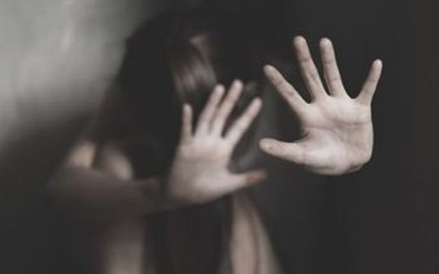Entah apa yang merasuki seorang ayah di Kalbar ini, hingga tega gagahi anak kandung nya yang masih di bawah umur bertahun tahun.