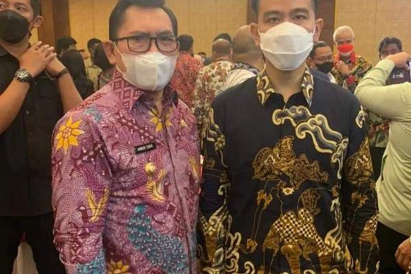 Walikota Ahmadi Zubir menghadiri Summit Seminar & Expo Kota Sehat Tahun 2022 di Hotel Patra Semarang, Minggu Malam (27/3).