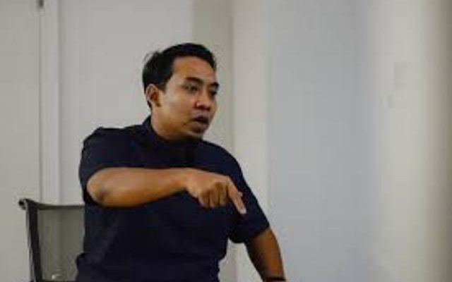Belum selesai hebohnya soal bela LGBT, ketua partai ini bikin kontroversi lagi. Kali ini soal Babi tidak haram yang menjadi sorotan