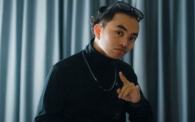 Beredar kabar Zinidin Zidan kecelakaan tunggal hingga meninggal pada pukul 00.40 dini hari tadi. Benarkah, Zidan kecelakaan dan meninggal ?