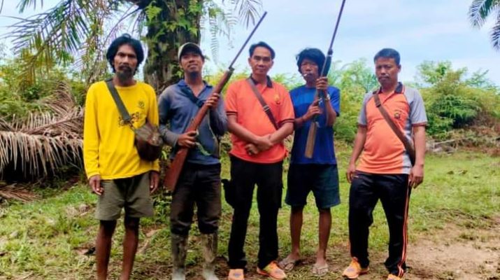 Upaya Polda Jambi dan jajarannya dalam mengimbau warga terkait penyalahgunaan Senpi rakitan berbuah manis, buktinya terhitung dari tanggal 22 November hingga 5 Desember 2022 ini, sudah 73 senpi yang telah di serahkan masyarakat ke polisi.