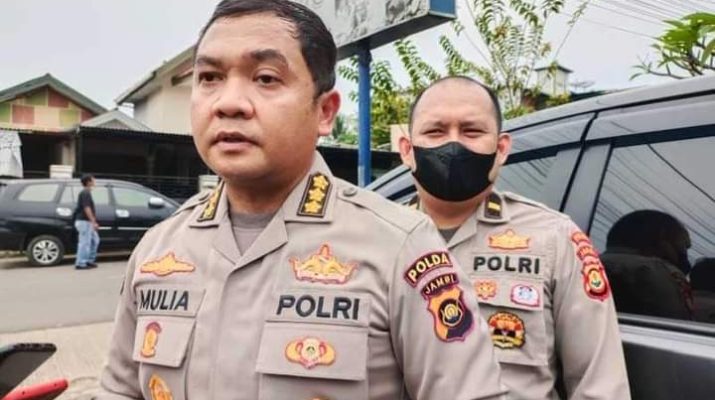 Beri rasa aman dan tertib kepada masyarakat yang menikmati akhir pekan, Polda Jambi dan jajaran kerahkan personel berjaga di sejumlah tempat keramaian dan tempat hiburan.