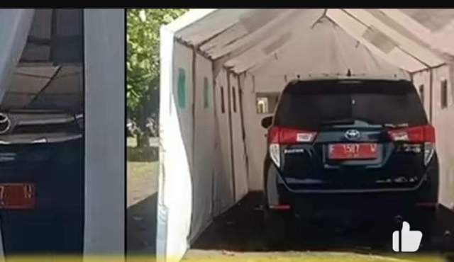Mobil Dinas parkir di tenda Cianjur viral di medsos. Warganet geram, tenda darurat pengungsi itu malah jadi tempat parkir.