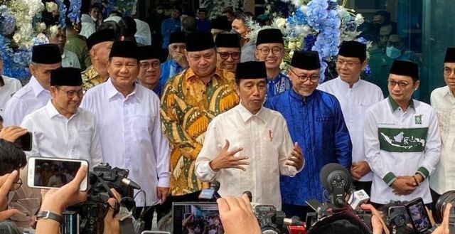 Elektabilitas Prabowo naik jadi bahasan menarik saat silahturahmi Ramadhan, Minggu (242023). Ketua Umum Partai Gerindra Prabowo Subianto mengakui