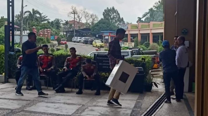 Dapil IV Merangin di Pemilu 2024 tampaknya sengit dan ketat. 2 petahana bertahan, 3 partai baru mengisi wajah DPRD Merangin periode 2024 – 2029.