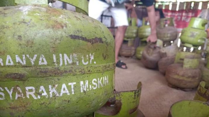 Sejumlah Bahan Pokok (Bapok) jelang puasa, diikuti pula kenaikan harga gas 3 kg di Merangin. Harga yang melonjak, gas subsidi ini juga sulit didapat.