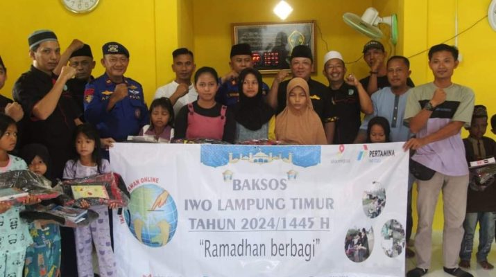 IWO Lampung Timur gelar Baksos bersama Polairud Polres Lampung Timur, Selasa (2/4/2024). Berbagi kegiatan dilakukan di bulan penuh berkah. 