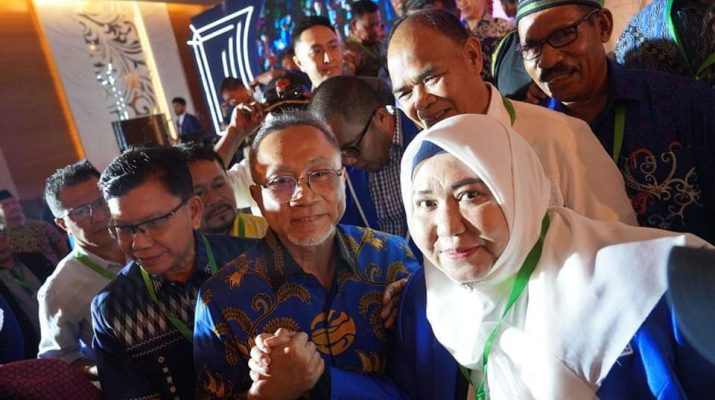 Rakornas PAN digelar 10 Mei 2024 di Hotel JS Luwansa, Jakarta Selatan. Salam Komando dengan Zulhas, bikin Masnah makin optimis tatap Pilbup Muaro Jambi.