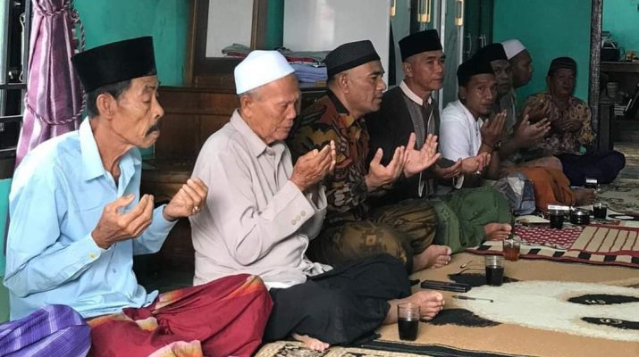 Calon Wakil Bupati Kabupaten Muaro Jambi Zulkifli I gelar doa bersama warga dan tokoh masyarakat menjelang Deklarasi dan Pendaftaran ke KPU Muaro Jambi.