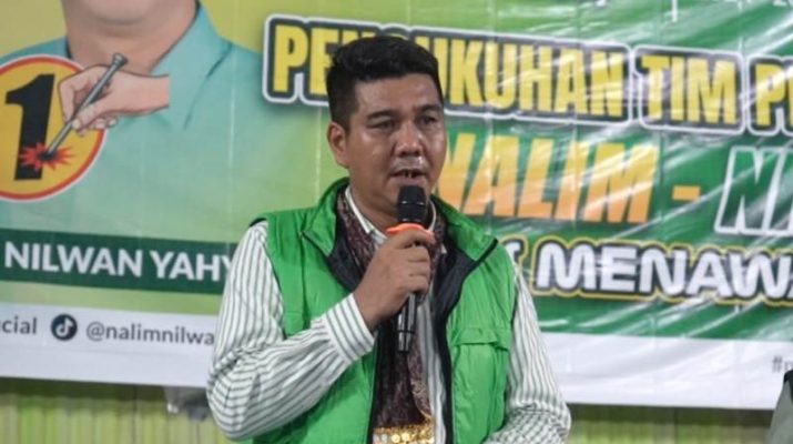 Nilwan Yahya, bisa meneteskan airmata. Pemandangan langka itu benar-benar terjadi pada pengukuhan Tim Nalim-Nilwan Bangko Barat, Kamis (24/10)